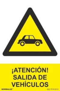 Señal "Atención salida de vehículos" Normaluz Señal "Atención salida de vehículos" Normaluz