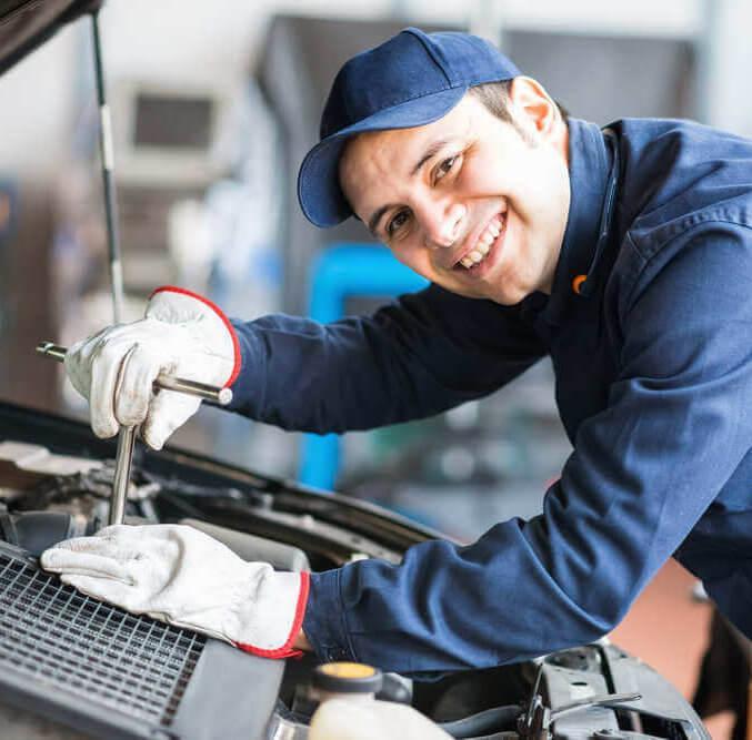 Ropa de trabajo y protección laboral de mecánico